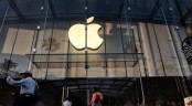 Apple becomes first firm to hit $3tn market value
