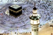 Saudi minister calls for reducing Hajj cost