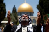 Jerusalem holy site closed to non-Muslims after violence