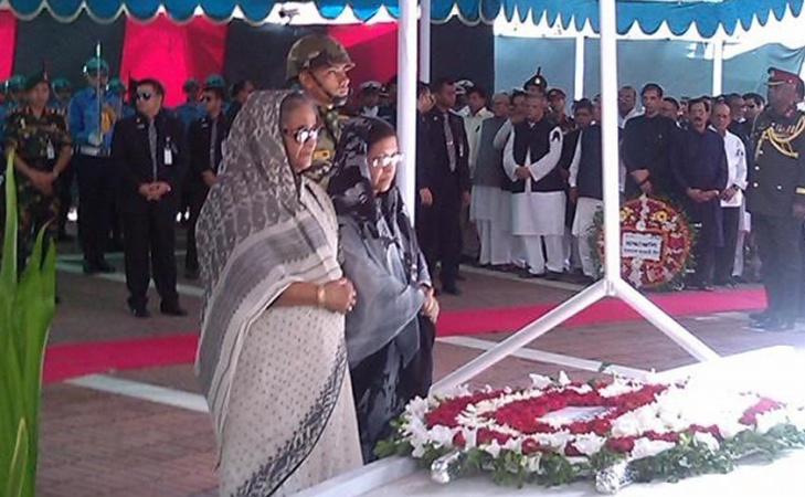 PM pays tributes to Bangabandhu at his Tungipara mausoleum