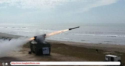 Army test-fires anti-aircraft missile