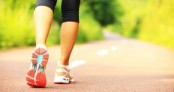 Just a 45-minute brisk walk a week can improve arthritis