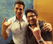 Akshay thanks Arshad for making it to ‘Jolly LLB’ screening