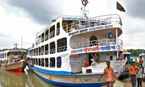 Patuakhali water transport workers observe strike