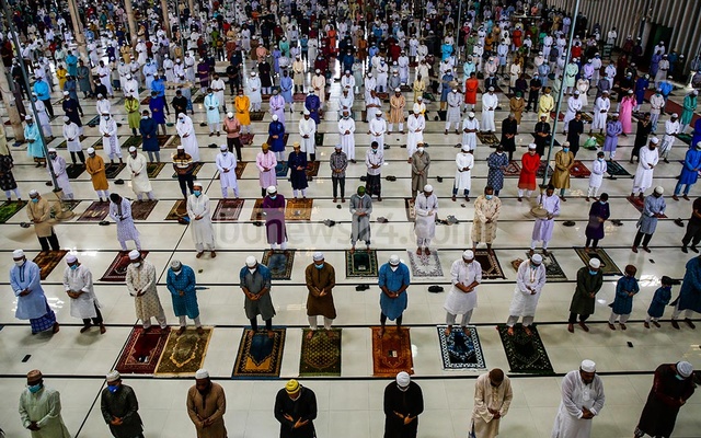 Eid prayers in pandemic
