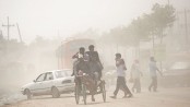 Dust pollution suffocates Dhaka
